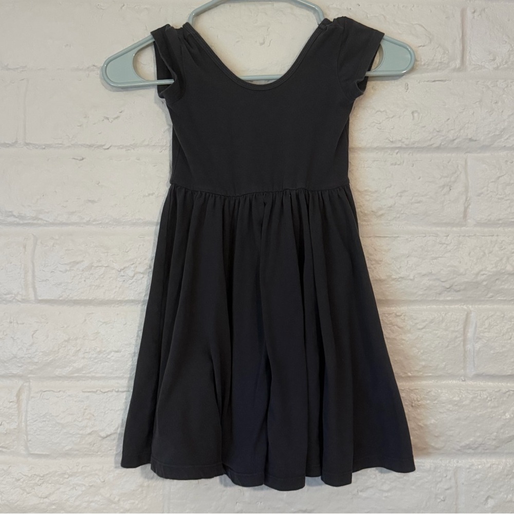 ALICE + AMES Twirl Dress Charcoal Dark Gray Short Sleeve Ballet Dress